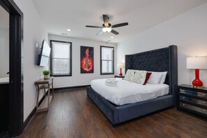 4 bedrooms, desk, iron/ironing board, WiFi