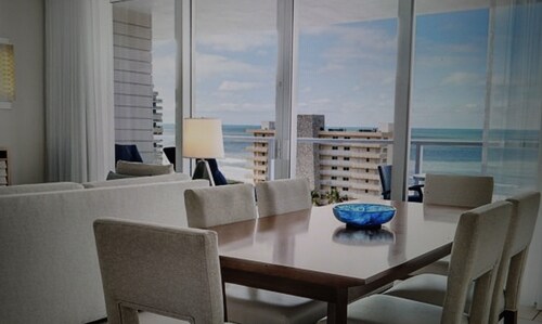 Charming 3-bedroom Gulf-view villa with many amenities in amazing Marco Island