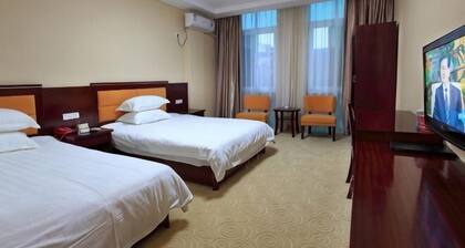 Chongren Laowu Business Hotel
