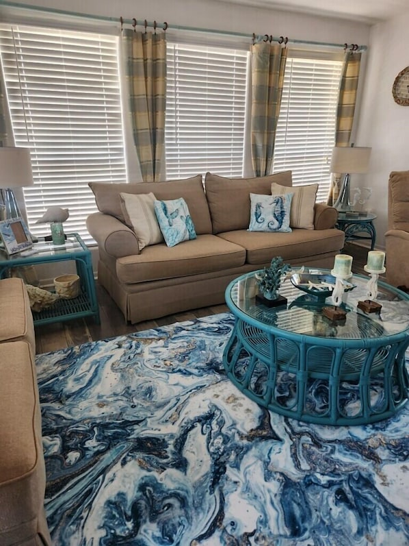 Smart TV - Pet-Friendly Beach House w/ Yard, Screened Porch & Walk to Beach! (Surfside Beach)