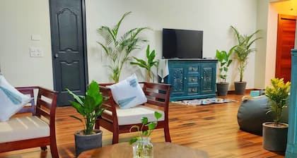 Charming 3-bedroom apartment with WiFi, AC in heart of Udaipur