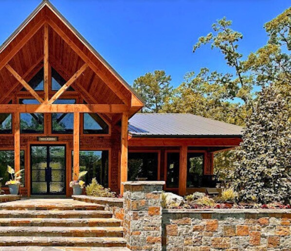 Exterior - Game Loft | EV Charger | Pond Access | Hot Tub (Broken Bow)