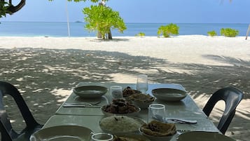 Desayuno completo incluido todos los días