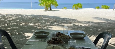 Free daily full breakfast