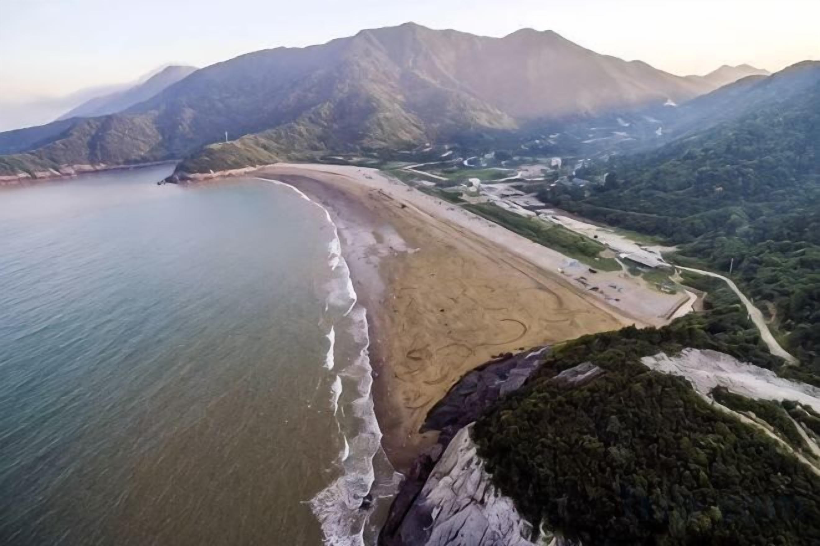 ชายหาด