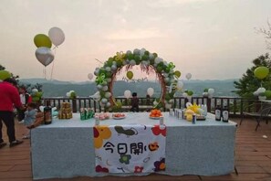 Unclassified image, 5 of 37, button - Xiangshan hepu The Faminns (Xiangshan)