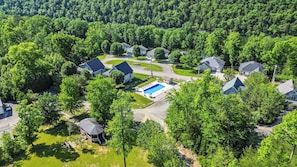 Exterior - Welcome to "Cumberland Lake Oasis" – Your Perfect Lakeside Retreat! (Burnside)