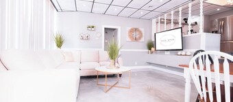 Unique 4BR 3 Bath House minutes from the falls