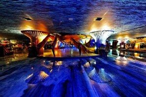Unclassified image, 5 of 135, button - Regao Hot Spring Hotel (Fushun)
