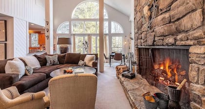 Dancing Bear@Stratton Spacious 4 Bds/4 Bath Hottub