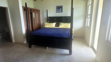 House | 2 bedrooms, free WiFi, bed sheets