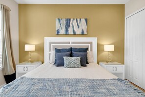 4 habitaciones, tabla de planchar con plancha, wifi y ropa de cama 