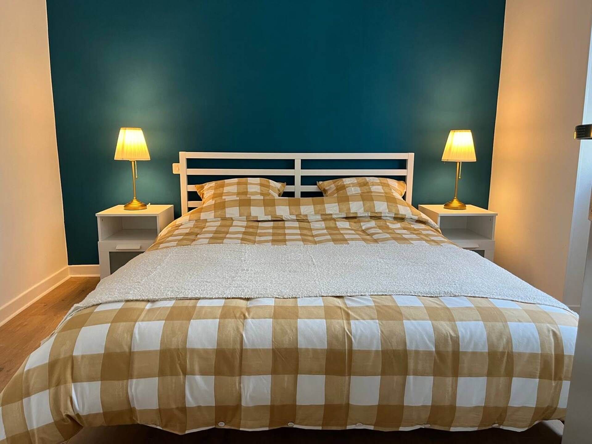 3 slaapkamers, reisbedje, gratis wifi, beddengoed