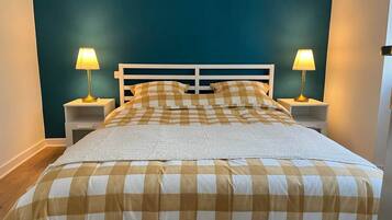 3 camere, culla da viaggio, Wi-Fi gratuito, lenzuola