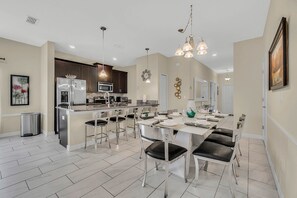 Dining - Last Minute Disney Getaway! Townhouse with Private Pool. Book Now! #65543 (Orlando)