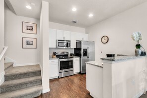 Fridge, microwave, oven, stovetop - Last Minute Disney Getaway! Private Pool & Themed Bedrooms. Book Now! #65765 (Orlando)