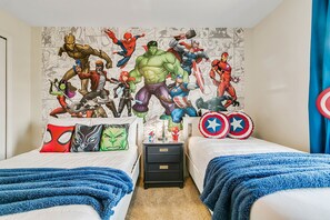 4 bedrooms, iron/ironing board, WiFi, bed sheets