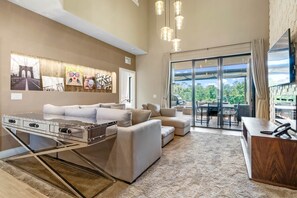 Smart TV - Last Minute Disney Getaway! Townhouse with Private Pool. Book Now! #65963 (Orlando)