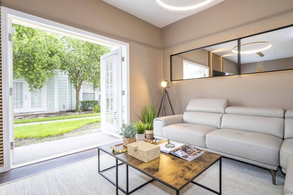 Smart TV - Last Minute Disney Getaway! Private Pool & Themed Bedrooms. Book Now! #119009 (Orlando)