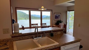 Interior - Unit 1518 3 Bd | 2 Bed, 2 Bath (Big Sky)