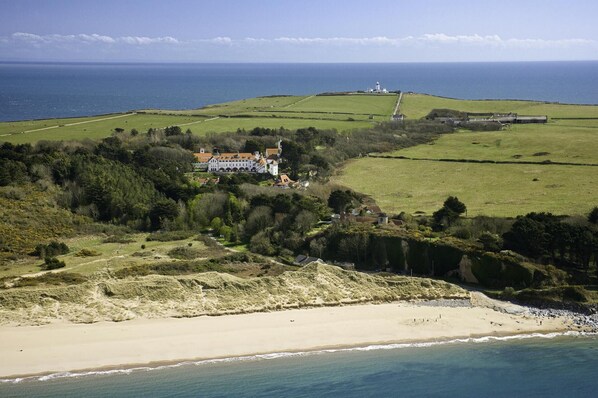 Beach nearby - Sea Salt, Tenby - Four Bedroom Cottage, Sleeps 8 (Penally)