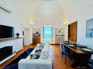 Appartement Deluxe, vue mer | Coin séjour