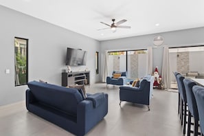 Presidential Chalet | Living area