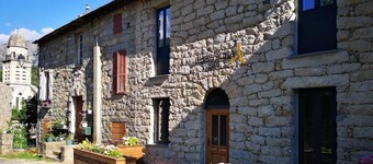 Très Belle Maison de Village Avec Jardin en Immersion Dans la Montagne Corse