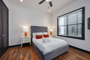 4 bedrooms, desk, iron/ironing board, WiFi