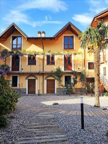 CASCINA D'OLTRALPE - MONCENISIO - FAMILY APARTMENT