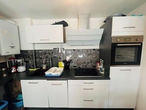 Køleskab, ovn, opvaskemaskine