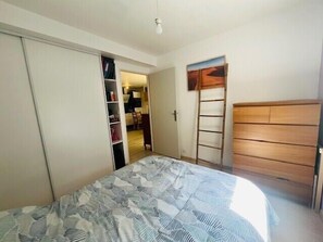 1 soveværelse, strygejern/strygebræt, Wi-Fi