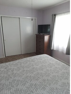 2 多间卧室、办公桌、熨斗/熨衣板、免费 WiFi