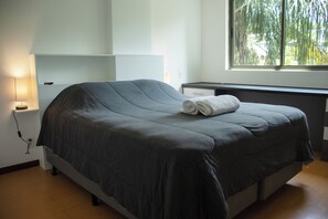 2 sovrum, strykjärn/strykbräda, resesäng och wi-fi