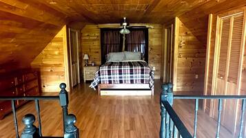 2 dormitorios, escritorio, tabla de planchar con plancha y wifi gratis