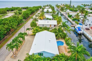 Exterior - P61 - 2 Bed, 2 Bath with coastal chic vibe and private pool. (Marathon)