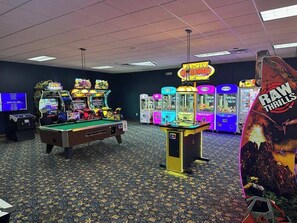 Game room - Paradise Palms 4BR | Private Pool & Themed Rooms (kissimmee)