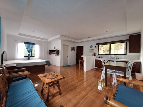 Soul Shine Beach House Cozy studio in amazing Puerto Princesa with WiFi