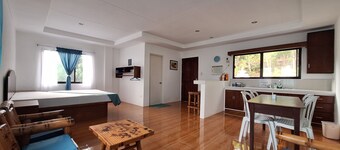 Soul Shine Beach House Cozy studio in amazing Puerto Princesa with WiFi