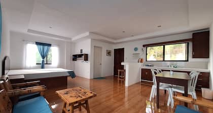 Soul Shine Beach House Cozy studio in amazing Puerto Princesa with WiFi