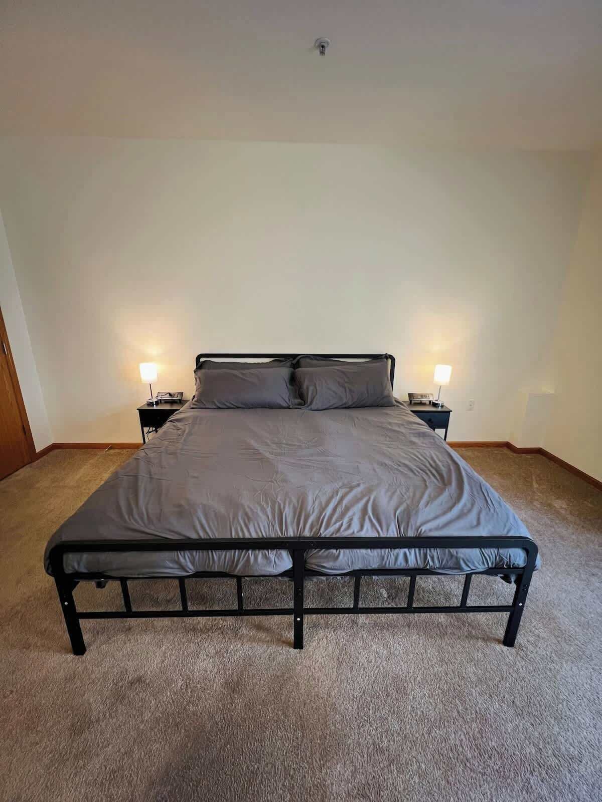 WiFi, bed sheets