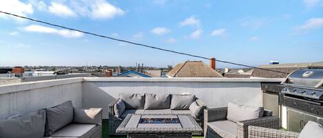 House (3 Bedrooms) | Front of property