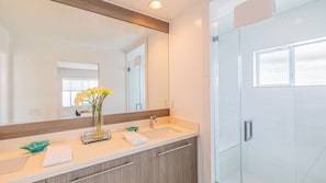 Interior - Private Rooftop + Steps to the Beach Chic Design Seaside Style by Avantstay (Newport Beach)