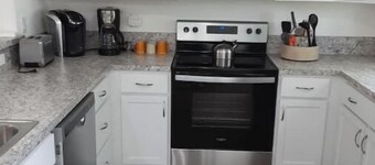 The Clark House- new 3 br, 2 bath in Inverness, FL