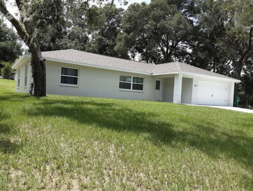 The Clark House- new 3 br, 2 bath in Inverness, FL