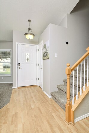 Interior - Spacious 5-bedroom house in Boise sleeps 12, treadmill, Fantastic location. (Boise)
