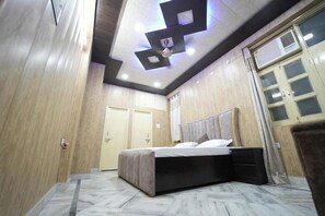 2 slaapkamers, een strijkplank/strijkijzer, wifi, beddengoed