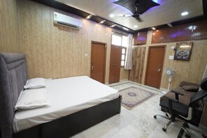 1 habitación, wifi y ropa de cama