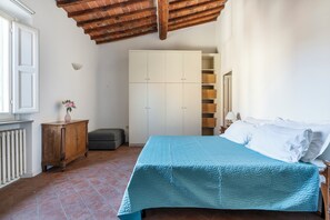 2 sovrum, strykjärn/strykbräda, gratis wi-fi och sängkläder