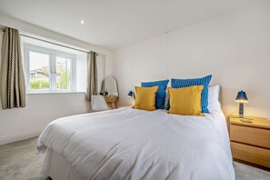 2 bedrooms, bed sheets